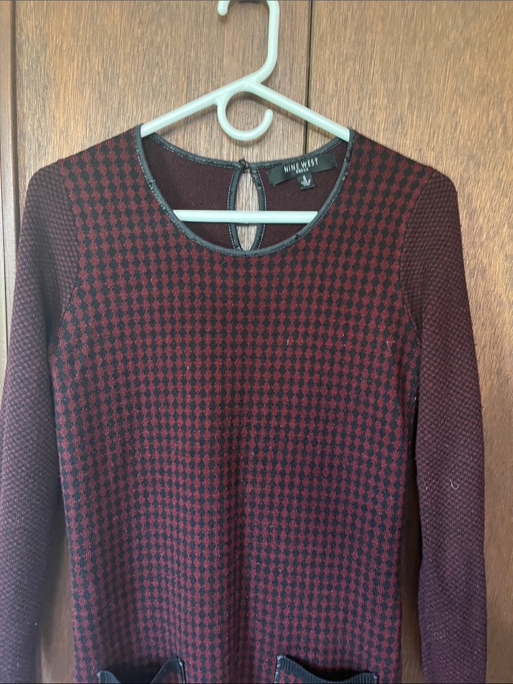 Nine West Burgundy and Black Houndstooth Long Sleeve Knit Shift Dress - Picture 6 of 9